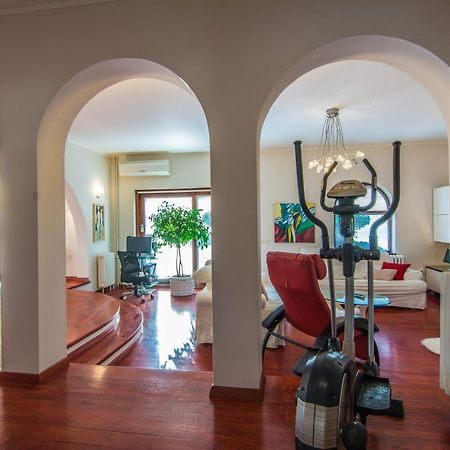 Apartments "Villa Antisin" With Heated Pool 자다르 외부 사진