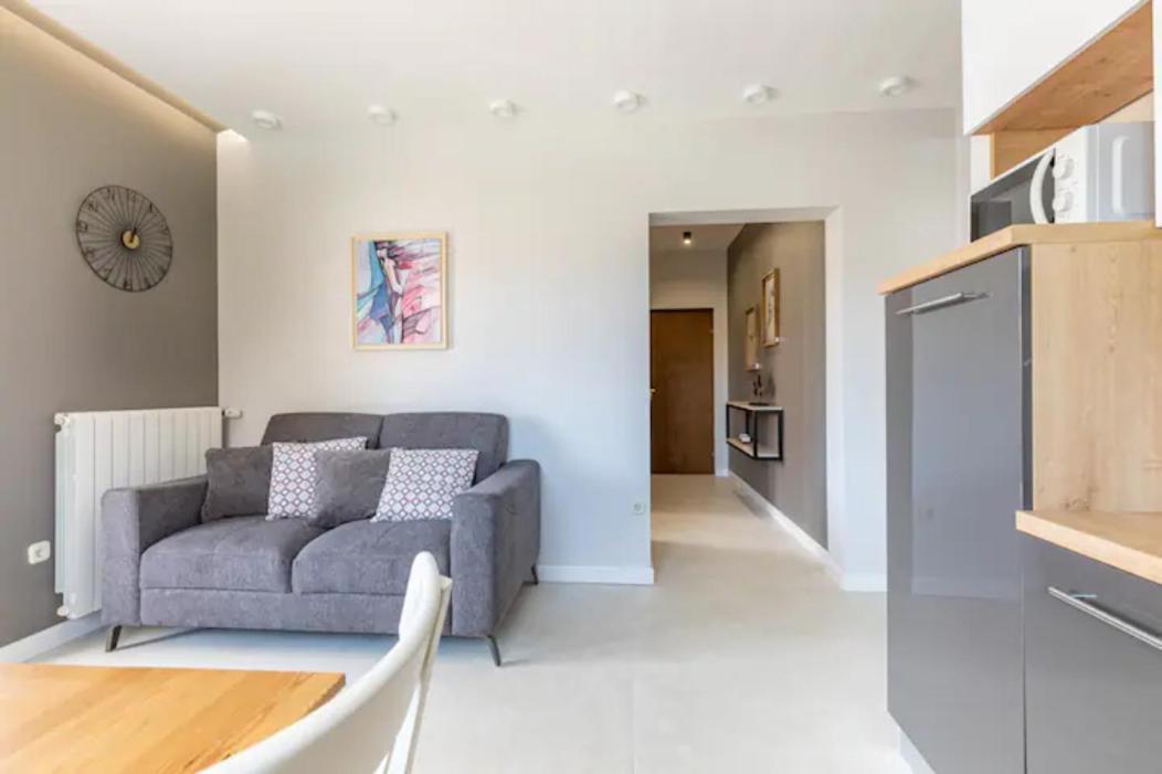 Apartments "Villa Antisin" With Heated Pool 자다르 외부 사진