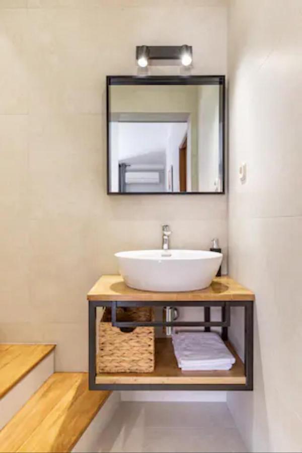 Apartments "Villa Antisin" With Heated Pool 자다르 외부 사진