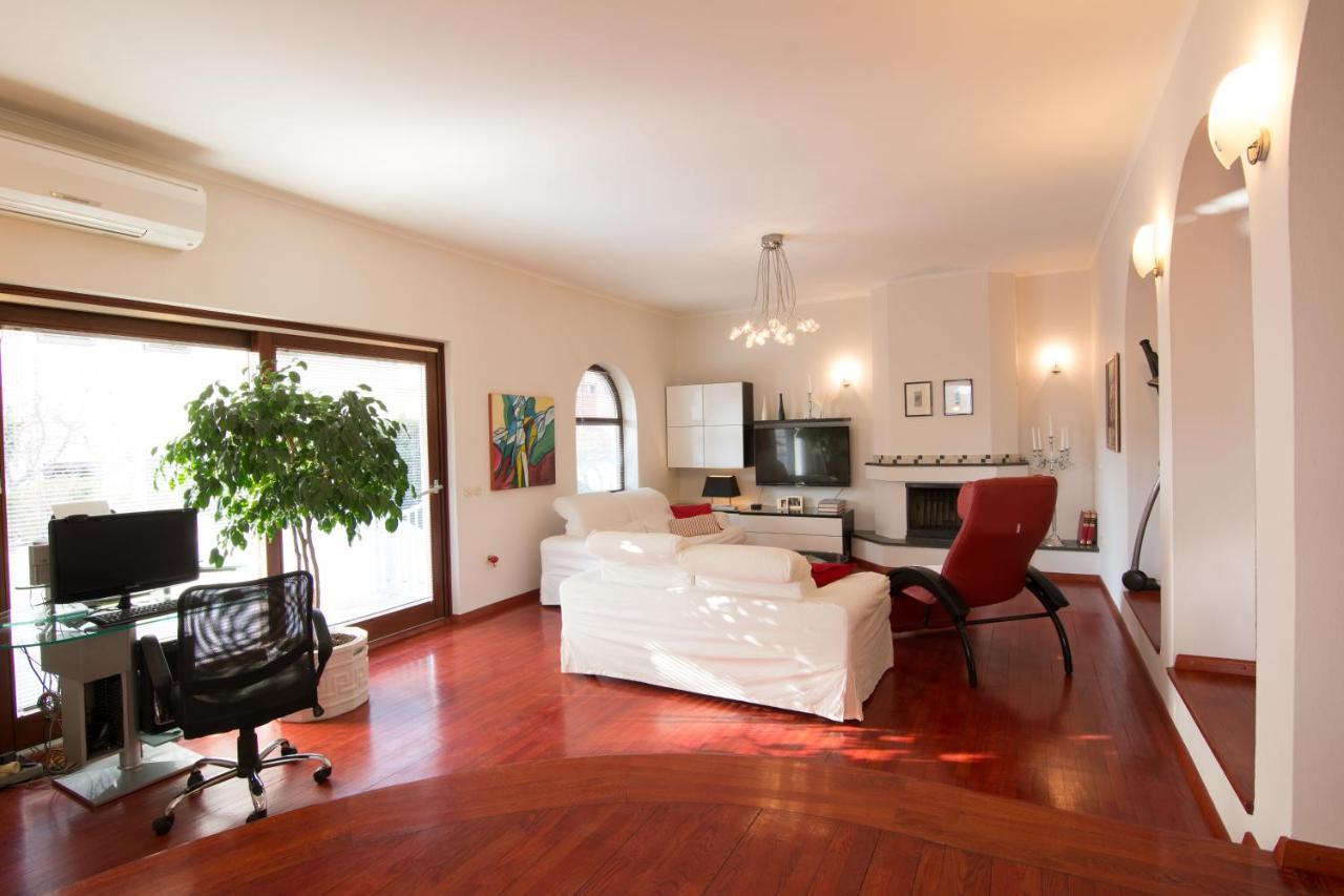 Apartments "Villa Antisin" With Heated Pool 자다르 외부 사진